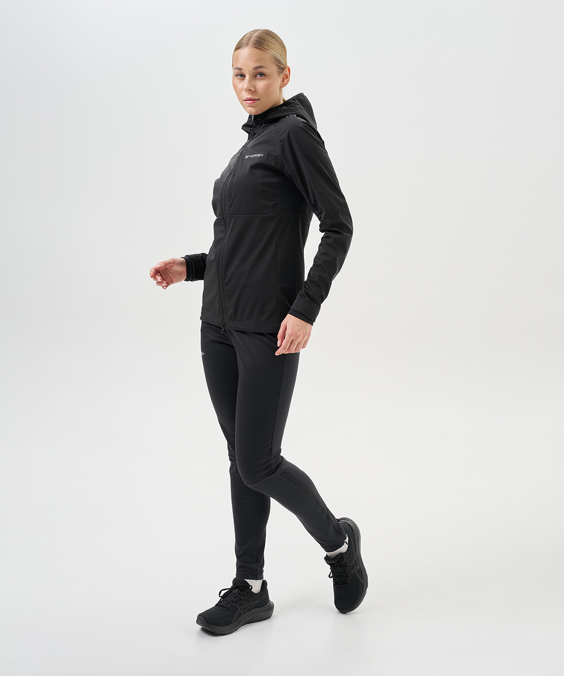 Тренировочная куртка Nordski PRO TOUR HOOD Black W