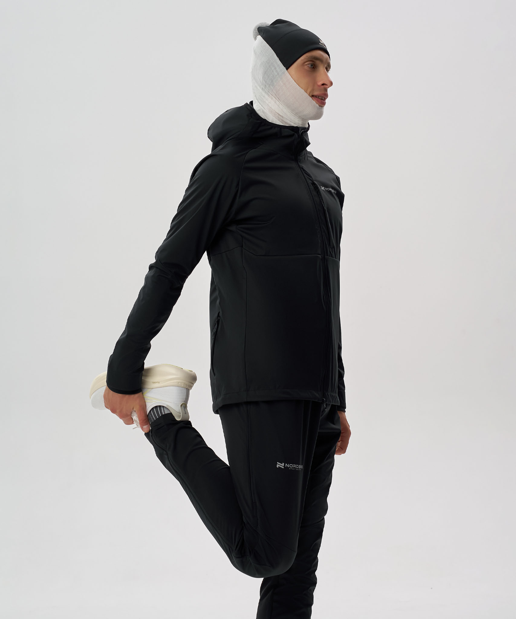Тренировочная куртка Nordski PRO TOUR HOOD Total Black